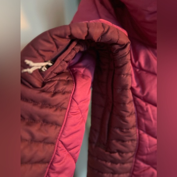 Patagonia snow jacket with hood - Picture 7 of 7